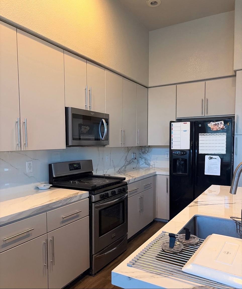 Flat-Panel Kitchen Reface after remodel